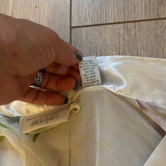 Lord & Taylor Women 100% Polyester Floral Semi-Sheer Robe Multicolor Medium - Picture 11 of 11